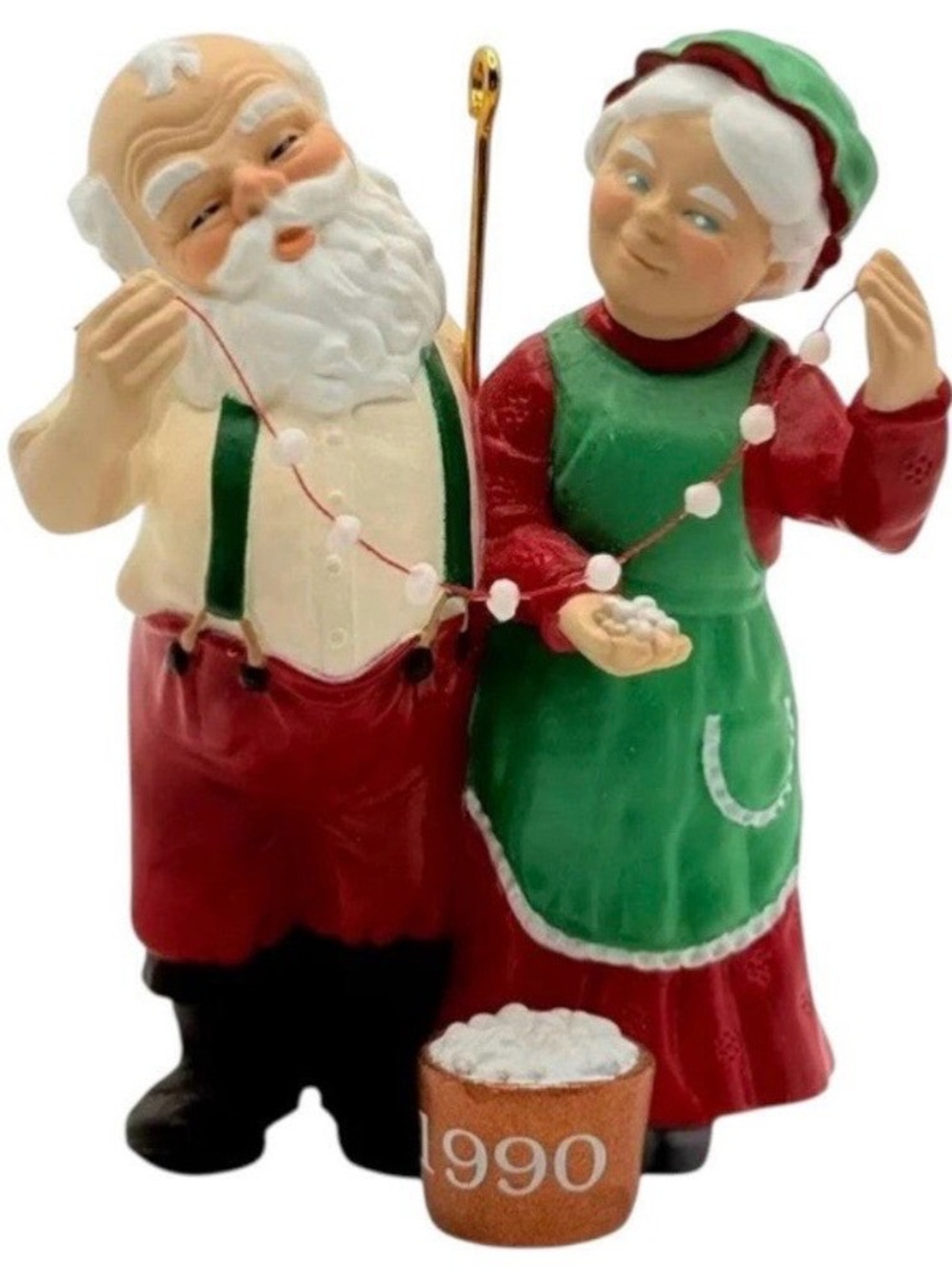 Hallmark Santa & Mrs. Claus Figurine in Red, Green & White Popcorn party